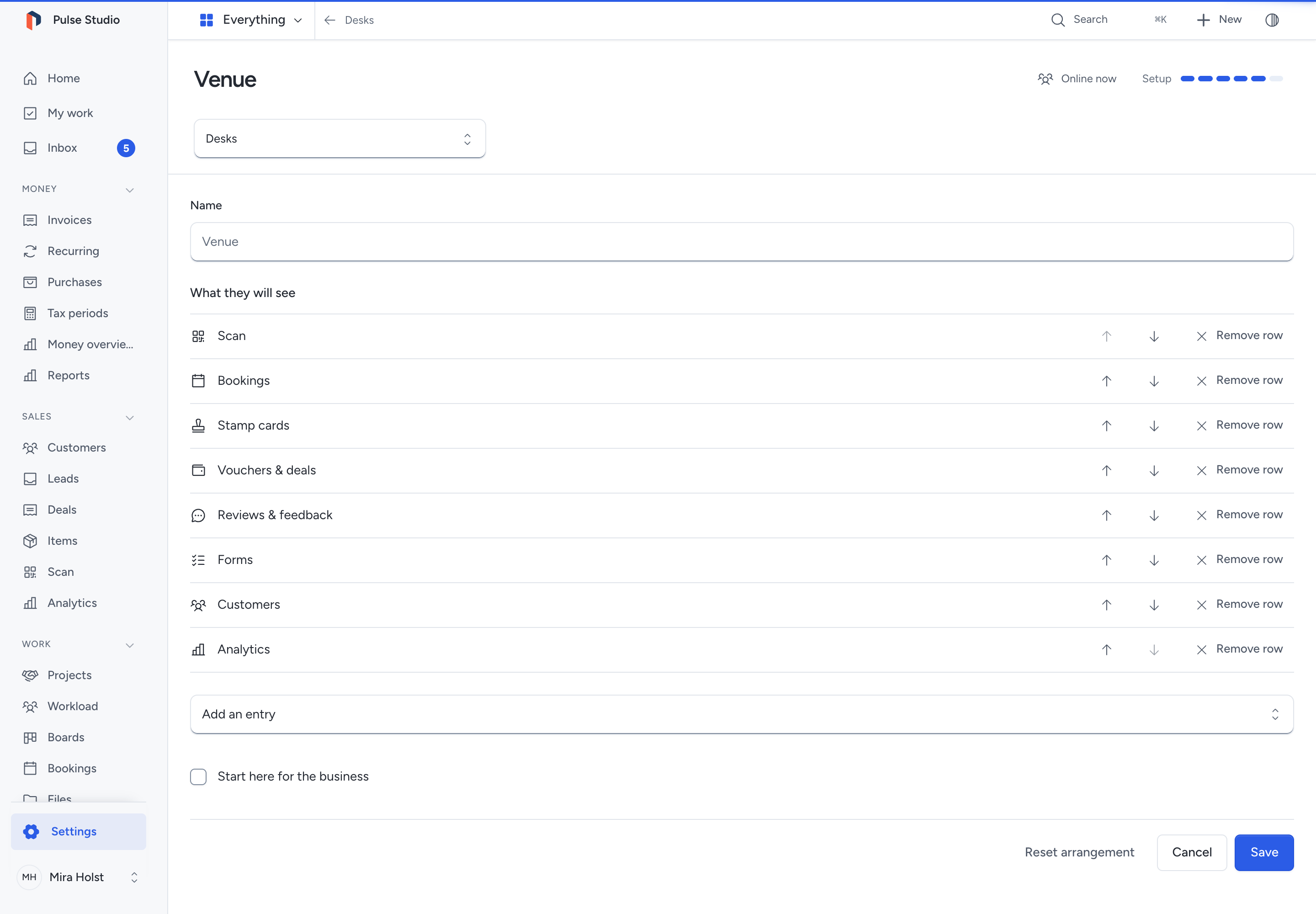 Desk settings with the ordered entries and controls for adding or moving a page