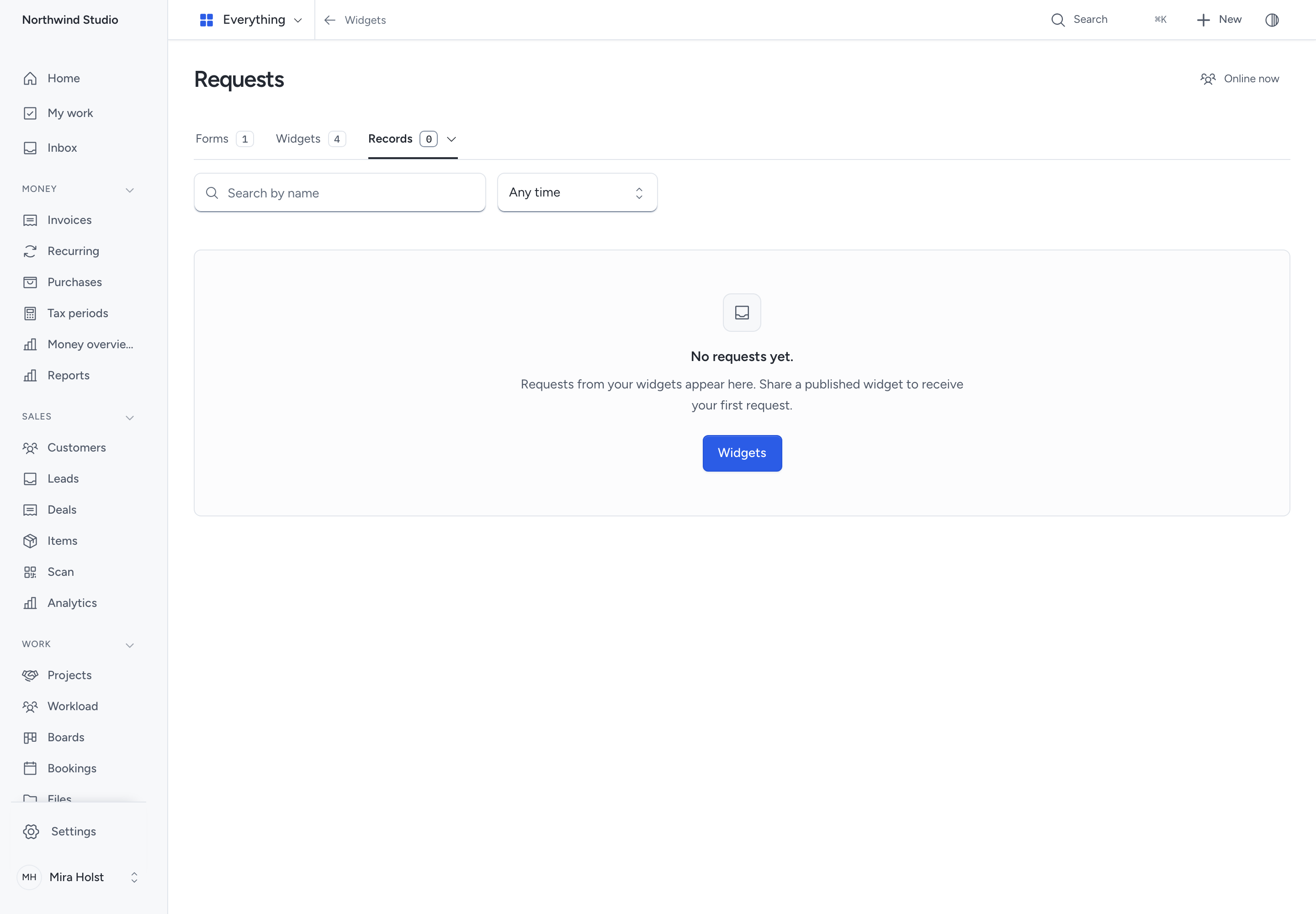 Widget requests filtered by widget type and arrival date, with the name, type and arrival time of each request.